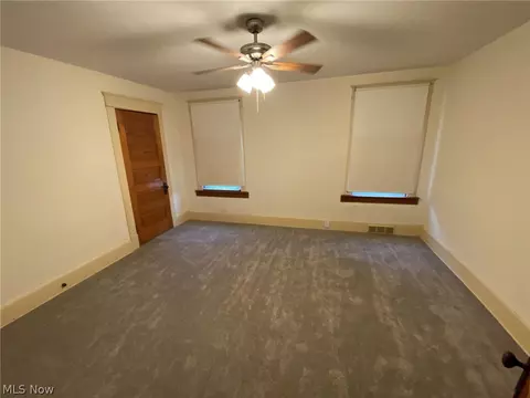 414 Maplewood Ave, Struthers, OH 44471 photo 14