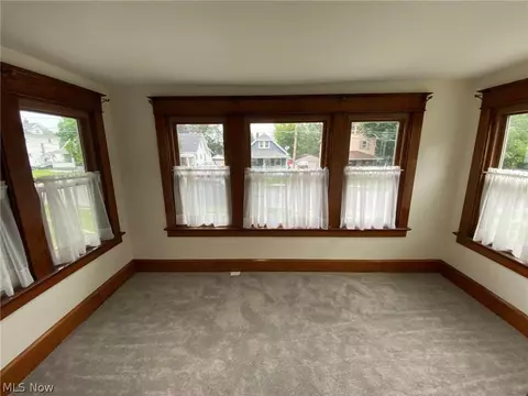 414 Maplewood Ave, Struthers, OH 44471 photo 7