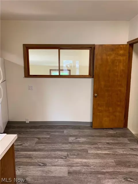 414 Maplewood Ave, Struthers, OH 44471 photo 28
