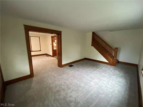 414 Maplewood Ave, Struthers, OH 44471 photo 10