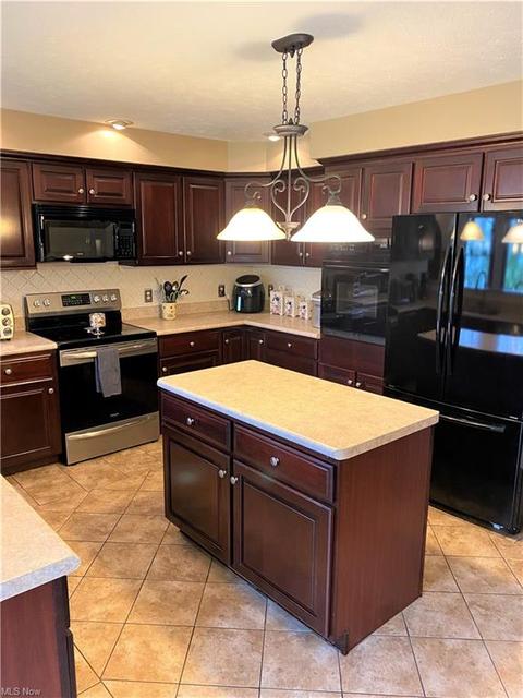 4035 Huntington Ct, Ashtabula, OH 44004 photo 11