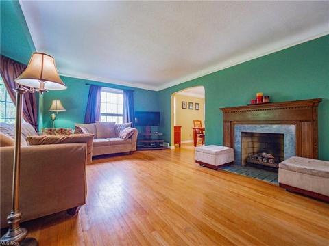 65 E 213 St, Euclid, OH 44123 photo 5