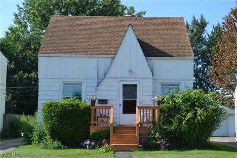 4507 Maplecrest Ave, Parma, OH 44134 photo 1