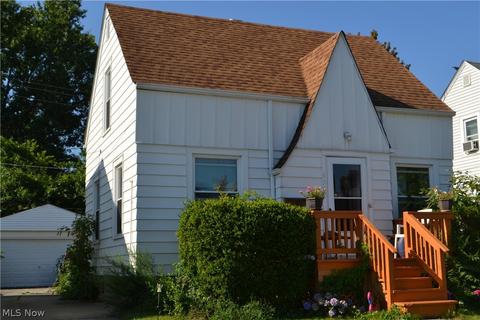 4507 Maplecrest Ave, Parma, OH 44134 photo 2