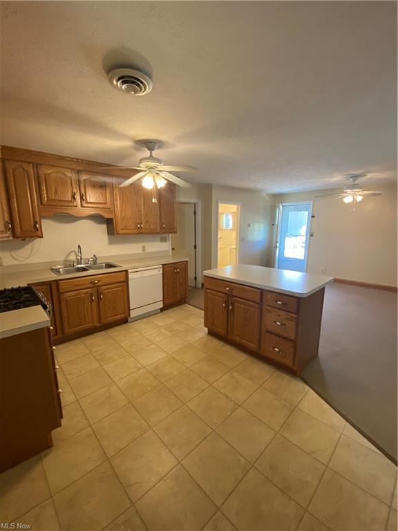  745 S Walnut St, Orrville, OH 44667 photo 8