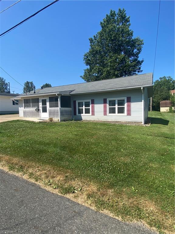  745 S Walnut St, Orrville, OH 44667 photo 2