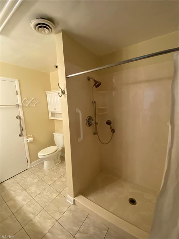  745 S Walnut St, Orrville, OH 44667 photo 13