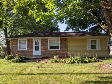 147 E Main St, Dalton, OH 44618 photo 1