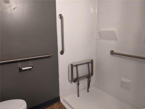 147 E Main St, Dalton, OH 44618 photo 7