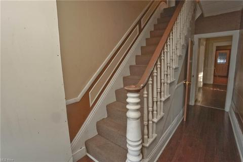 215 E Summit St, Alliance, OH 44601 photo 17