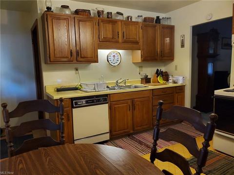 614 Ricksecker St, Dover, OH 44622 photo 16