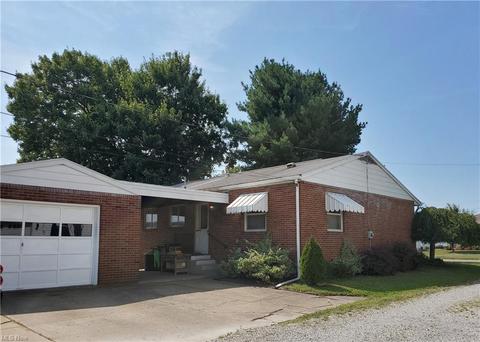 614 Ricksecker St, Dover, OH 44622 photo 4