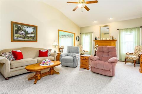 314 Stonehedge Dr, Elyria, OH 44035 photo 3