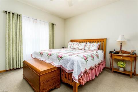 314 Stonehedge Dr, Elyria, OH 44035 photo 4