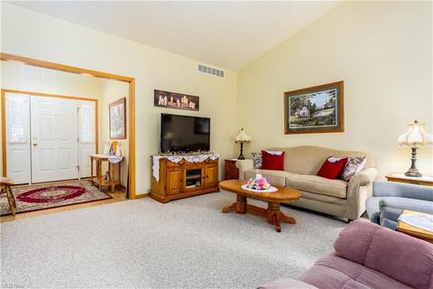 314 Stonehedge Dr, Elyria, OH 44035 photo 8