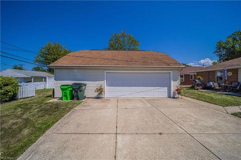 31715 Royalview Dr, Willowick, OH 44095 photo 18