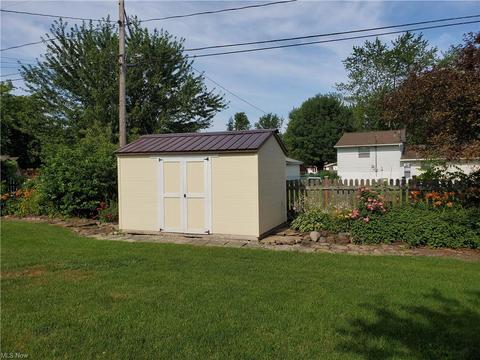 4100 Kenyon Ave, Lorain, OH 44053 photo 9
