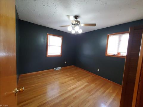 4100 Kenyon Ave, Lorain, OH 44053 photo 18