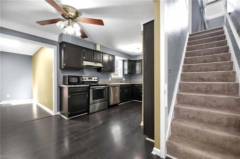 1722 Lorimer Rd, Parma, OH 44134 photo 15