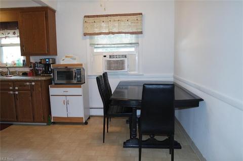 30301 Barjode Rd, Willowick, OH 44095 photo 2