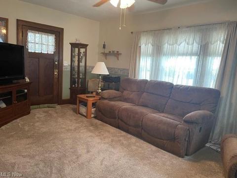 704 E 4th St, Dover, OH 44622 photo 9