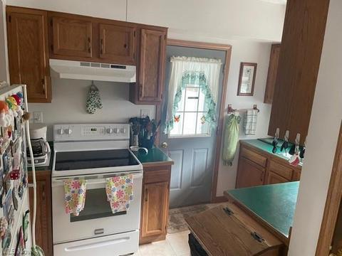 704 E 4th St, Dover, OH 44622 photo 4