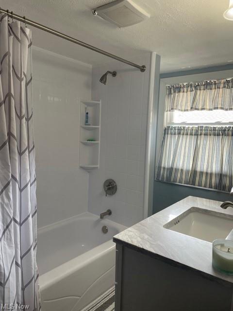 704 E 4th St, Dover, OH 44622 photo 12
