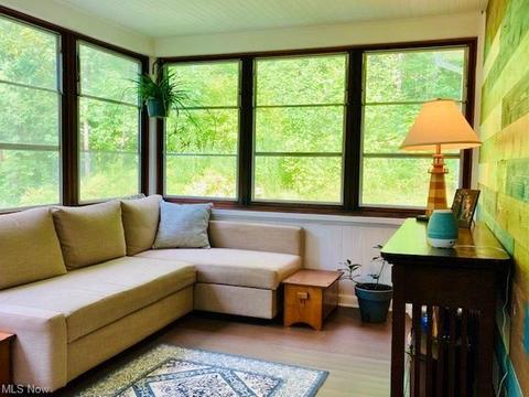 9825 Thwing Rd, Chardon, OH 44024 photo 4