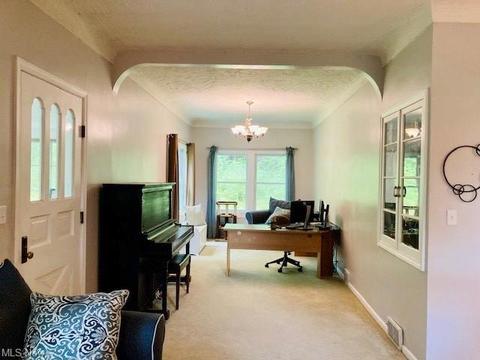 9825 Thwing Rd, Chardon, OH 44024 photo 7