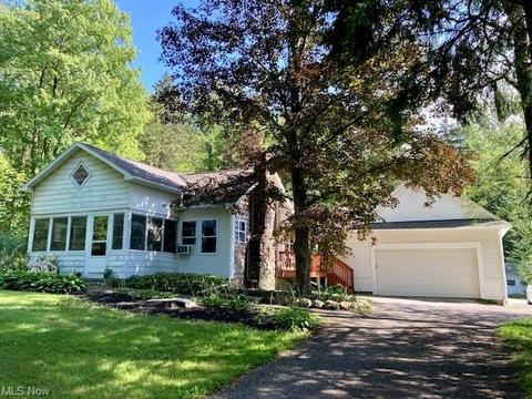 9825 Thwing Rd, Chardon, OH 44024 photo 1