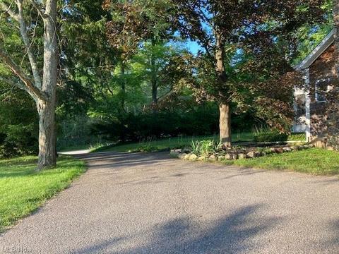 9825 Thwing Rd, Chardon, OH 44024 photo 34