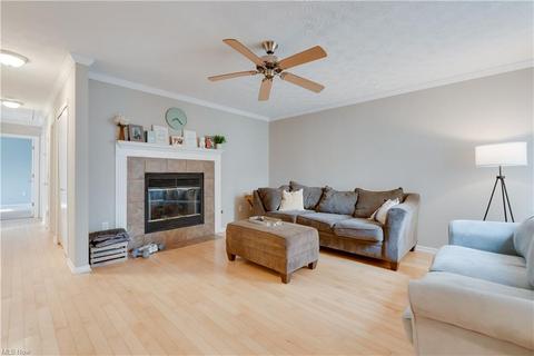 102 4th Ave, Berea, OH 44017 photo 6