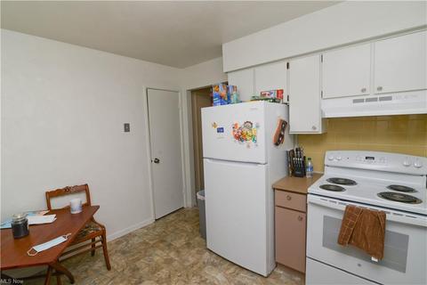 455-457 Eighth St, Struthers, OH 44471 photo 5