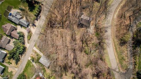 162 E Mohawk Dr, Malvern, OH 44644 photo 4