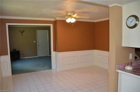2248 River Rd, Willoughby Hills, OH 44094 photo 3