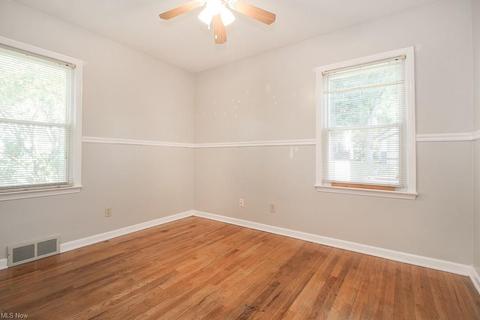 21 E Lowell Ave, Akron, OH 44310 photo 14