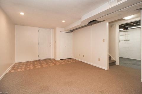 21 E Lowell Ave, Akron, OH 44310 photo 27
