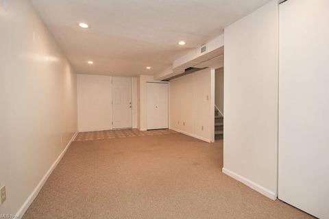 21 E Lowell Ave, Akron, OH 44310 photo 26