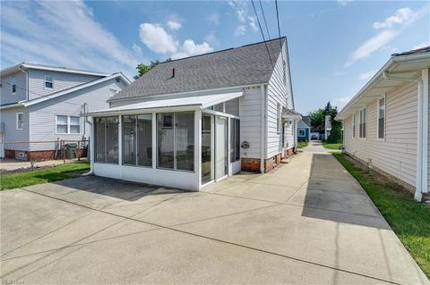 6914 Gilbert Ave, Parma, OH 44129 photo 8