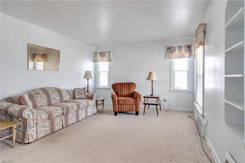 6914 Gilbert Ave, Parma, OH 44129 photo 11