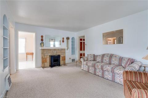 6914 Gilbert Ave, Parma, OH 44129 photo 10