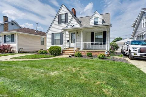 6914 Gilbert Ave, Parma, OH 44129 photo 3