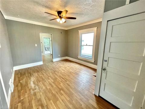 911 Fulton Rd NW, Canton, OH 44703 photo 6