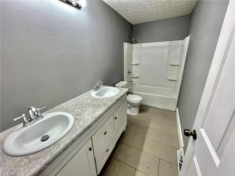 911 Fulton Rd NW, Canton, OH 44703 photo 11