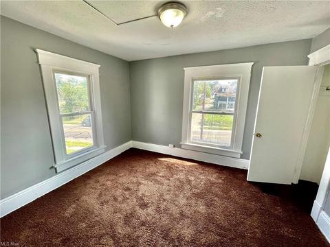 911 Fulton Rd NW, Canton, OH 44703 photo 23