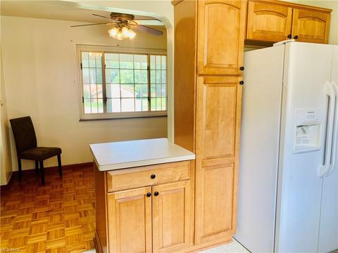 116 E Ridgewood Dr, Seven Hills, OH 44131 photo 10
