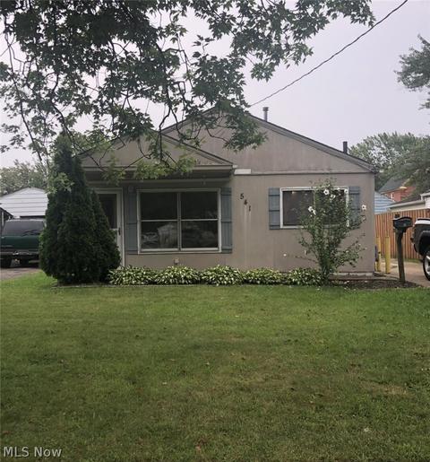 541 Garfield Ave, Elyria, OH 44035 photo 1