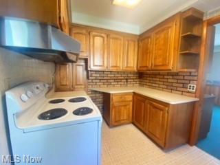 1824 E 300th St, Wickliffe, OH 44092 photo 3