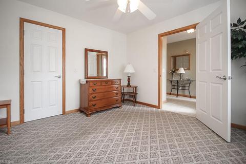 7631 Falling Leaf Dr, Seven Hills, OH 44131 photo 15