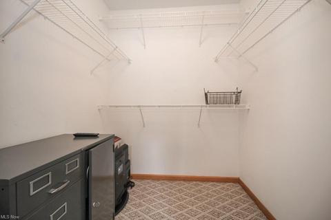 7631 Falling Leaf Dr, Seven Hills, OH 44131 photo 17